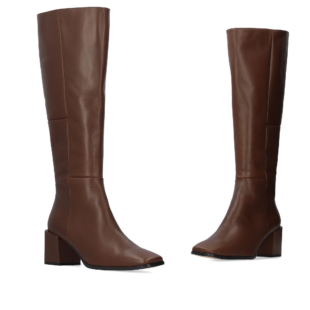 Andres Machado Bota Alta En Piel De Color Marrón