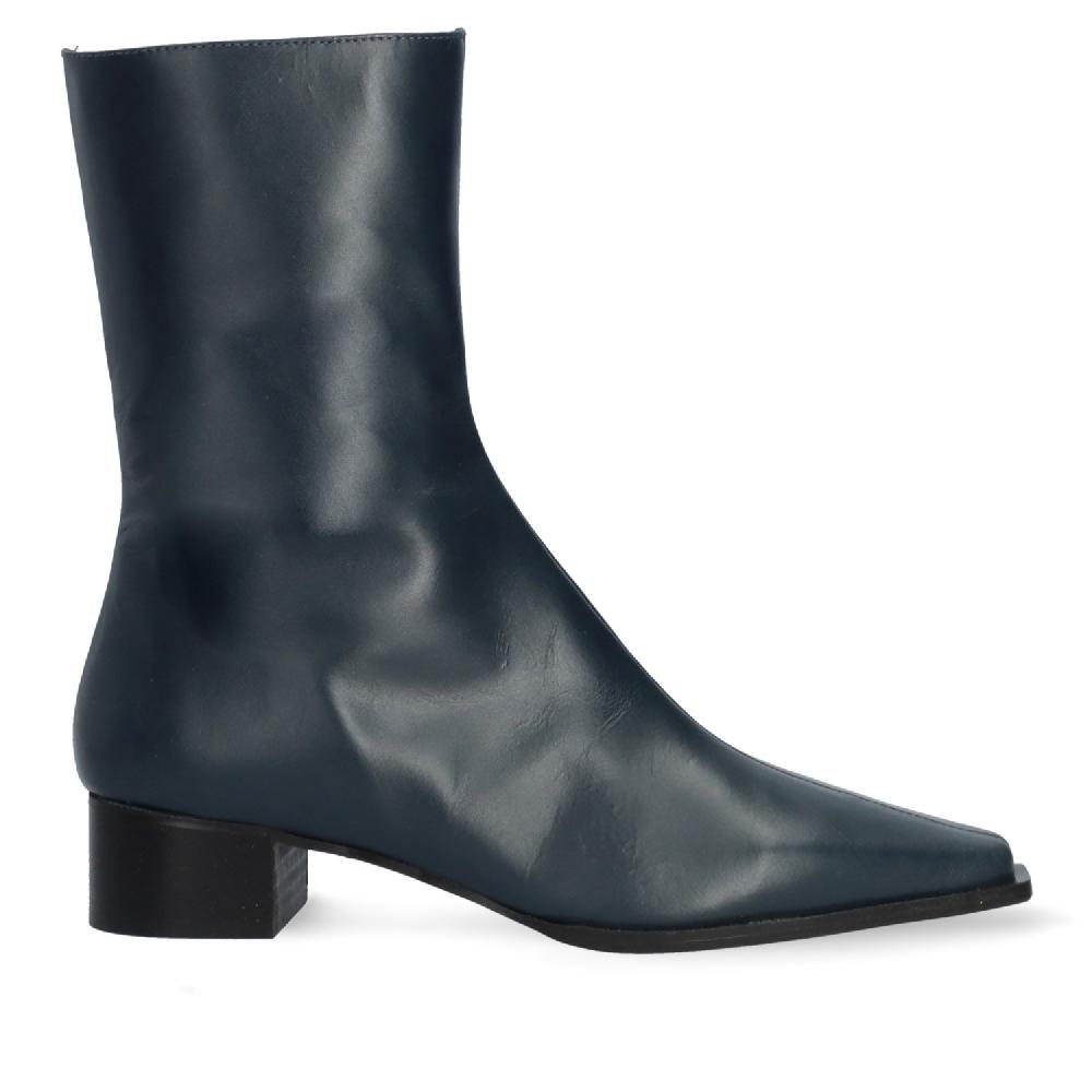 Andres Machado Botín Tacón En Piel De Color Marino