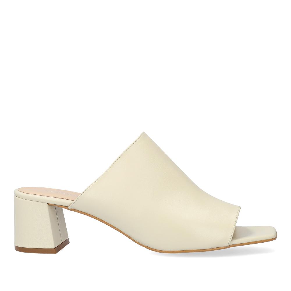 Andres Machado Mule Con Tacón En Piel Hielo