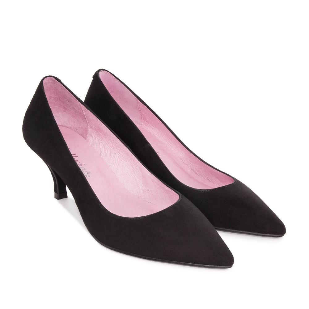 Andres Machado Salon Ante Negro