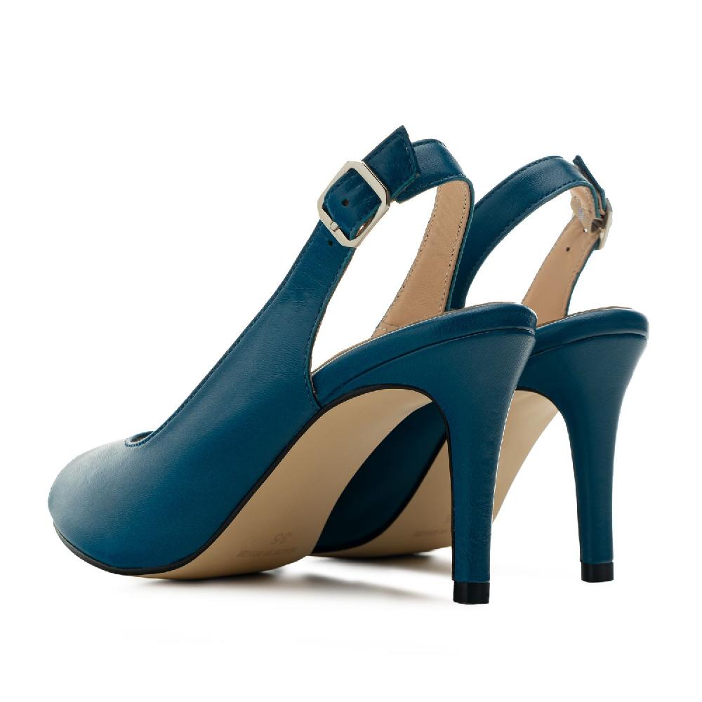 Andres Machado Salón Destalonado En Piel Azul