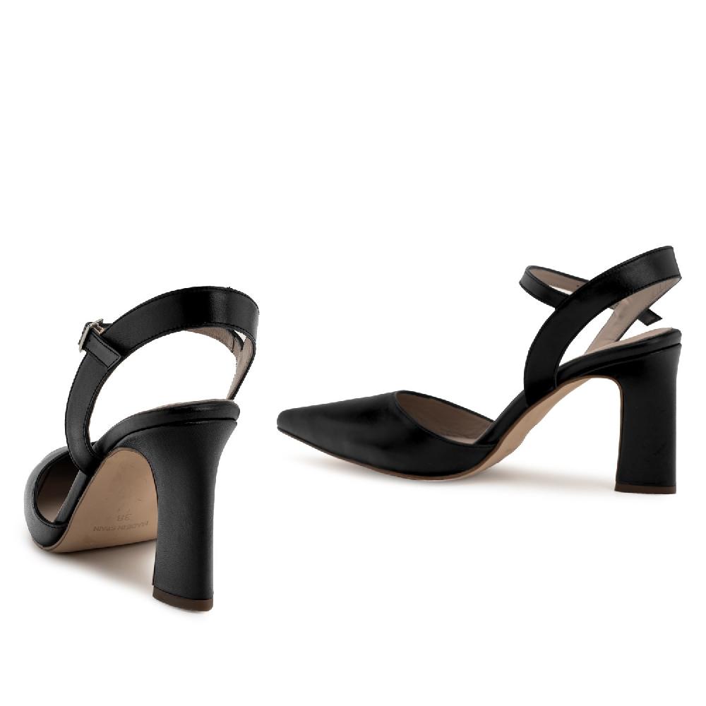 Andres Machado Salón Destalonado En Piel Negro