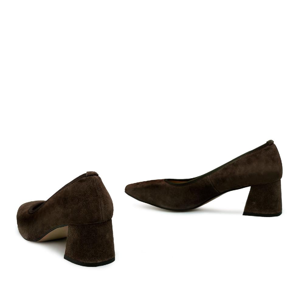 Andres Machado Salón En Serraje Marrón