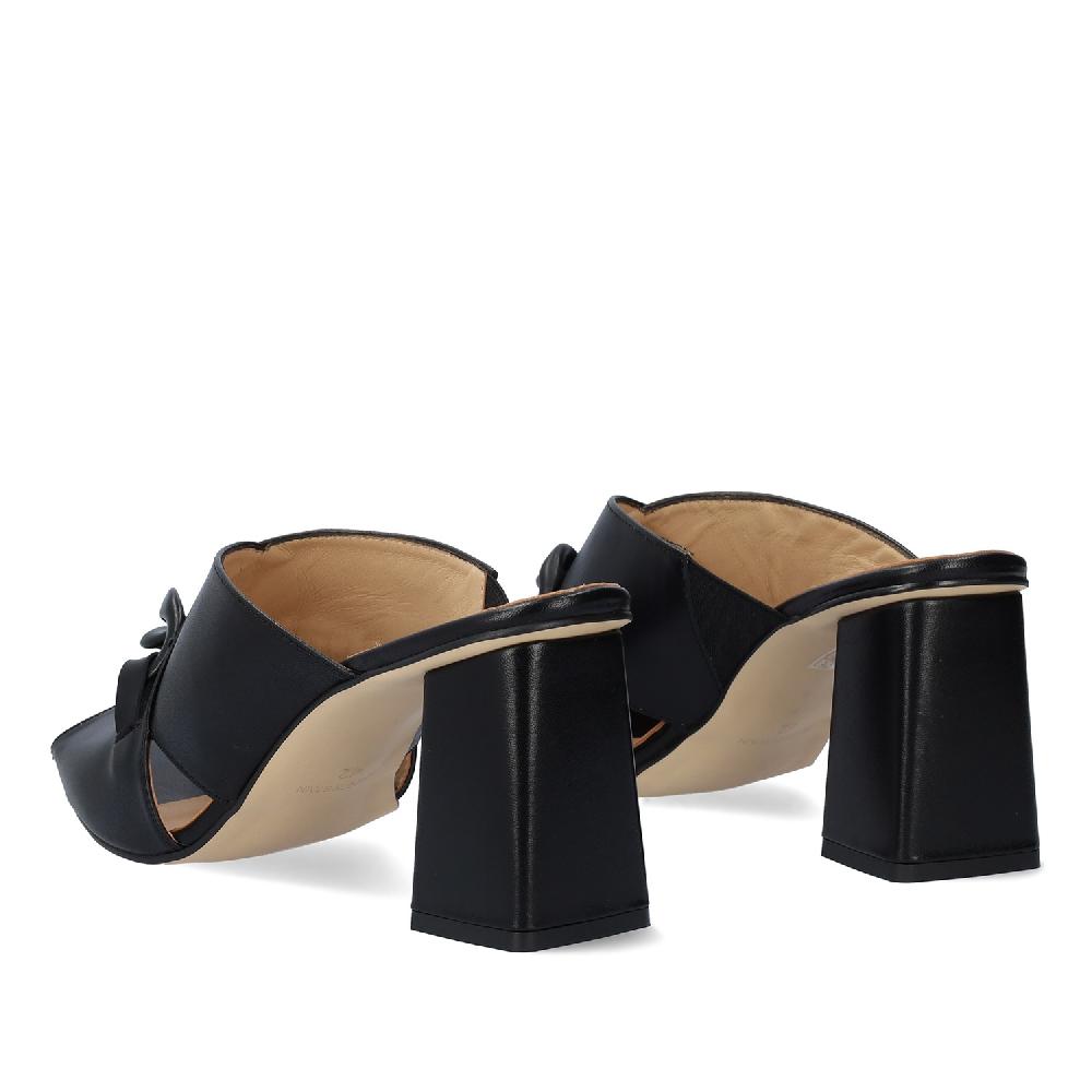 Andres Machado Sandalia Con Tacón En Piel Negro