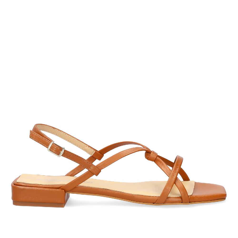 Andres Machado Sandalia Plana En Piel Cuero