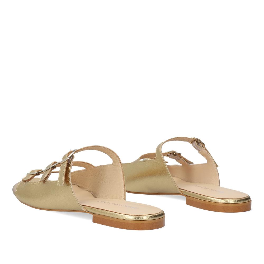 Andres Machado Sandalia Plana En Piel Oro