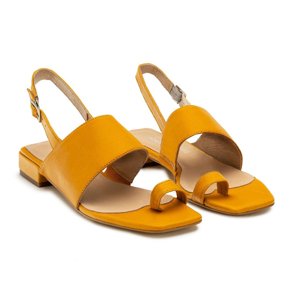 Andres Machado Sandalias En Piel Tacón Mostaza