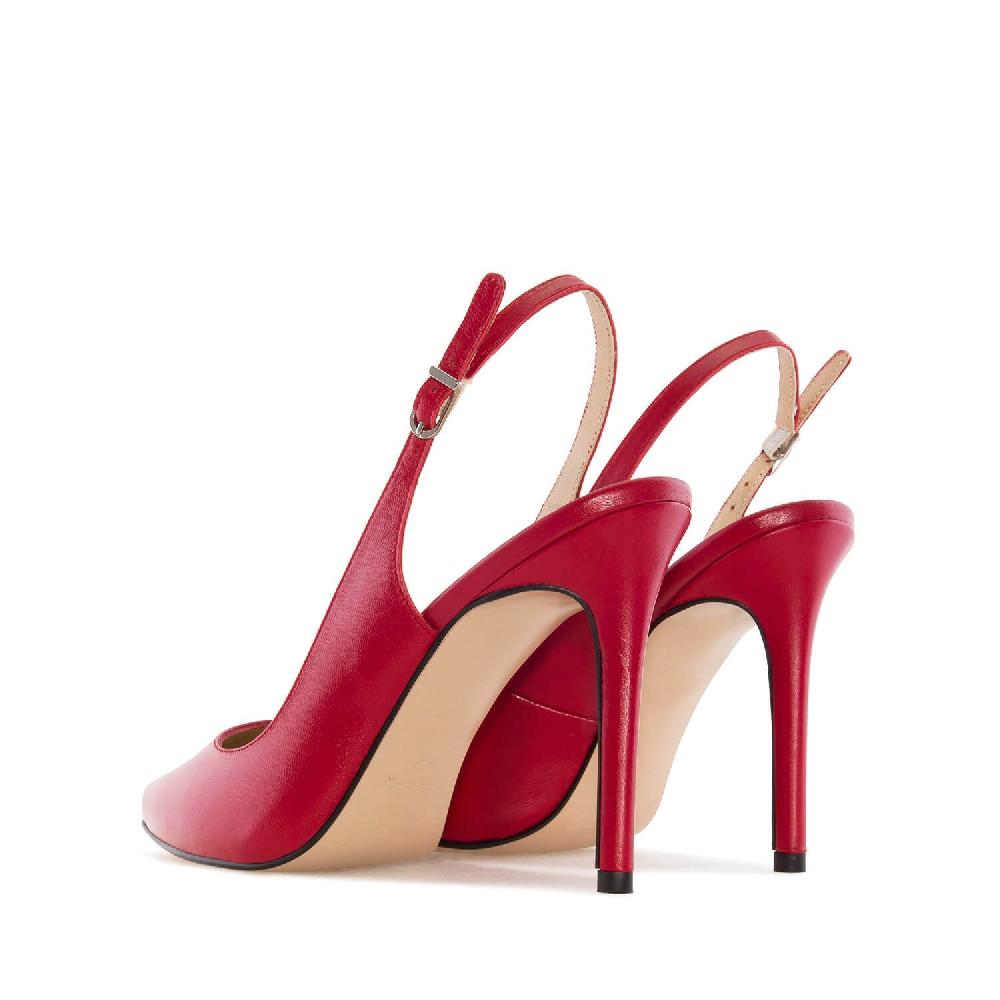 Andres Machado Salón Destalonado Punta Fina En Piel De Color Rojo