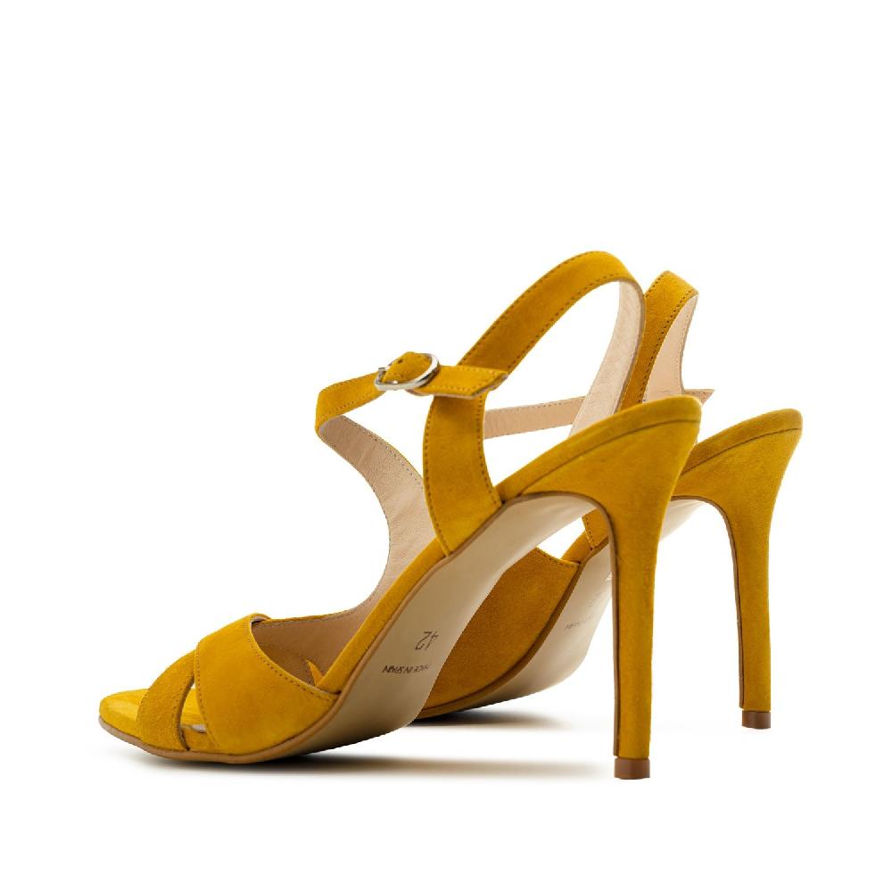 Andres Machado Sandalias Con Tacón En Ante De Color Mostaza