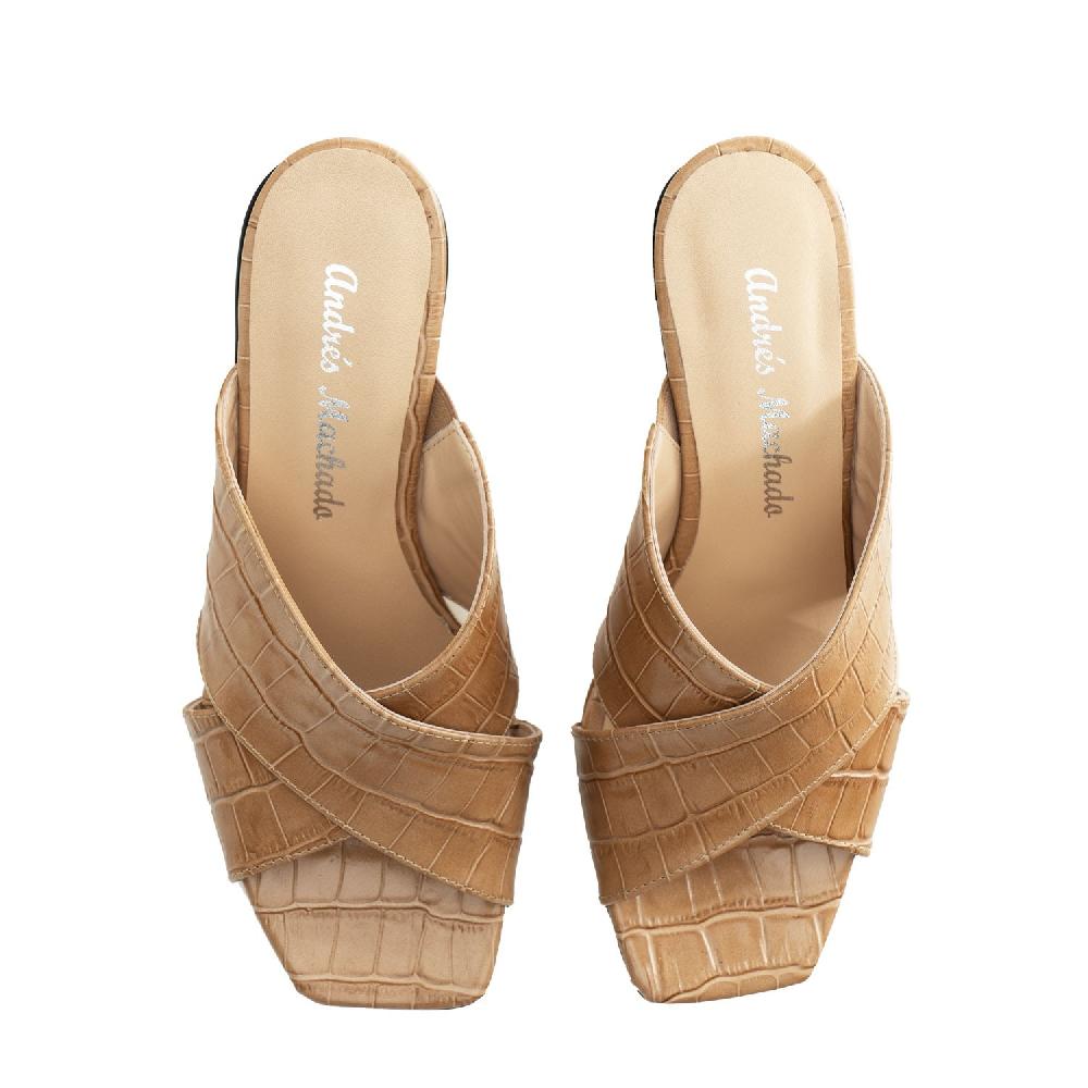 Andres Machado Sandalias En Piel Coco De Color Tierra