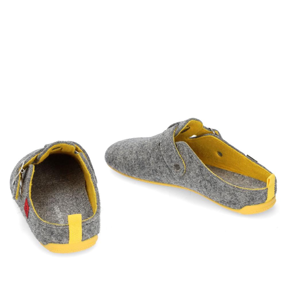 Andres Machado Zapatillas De Estar Por Casa Con Hebilla Unisex Y Tejido Fieltro Gris