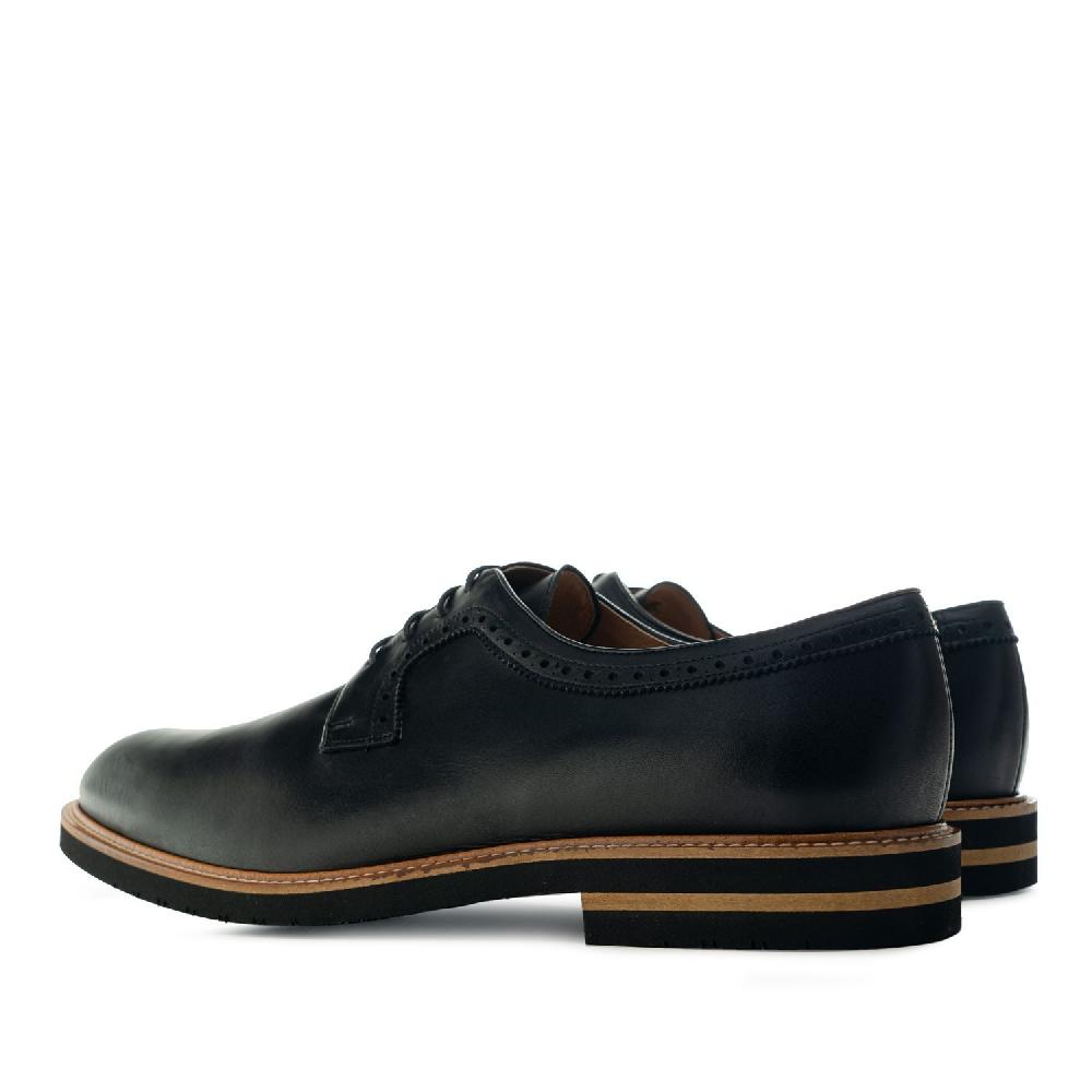 Andres Machado Zapato Estilo Blucher En Cuero De Color Negro