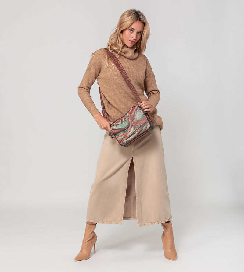 Anekke Outer 3-compartment Crossbody Bag