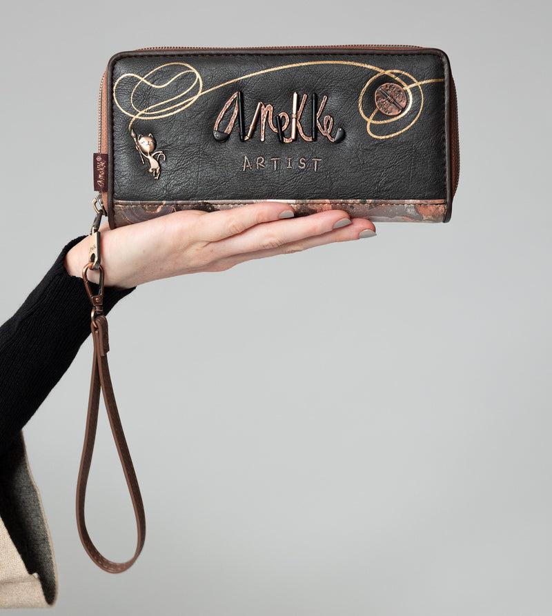 Anekke Shōen Brush Large Wallet