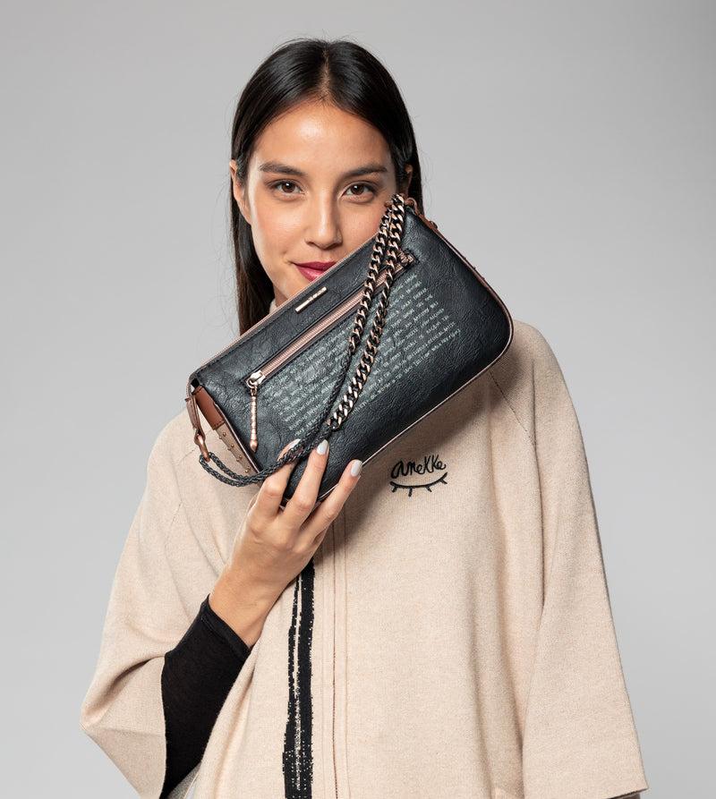 Anekke Shōen Metal Handle Baguette Bag