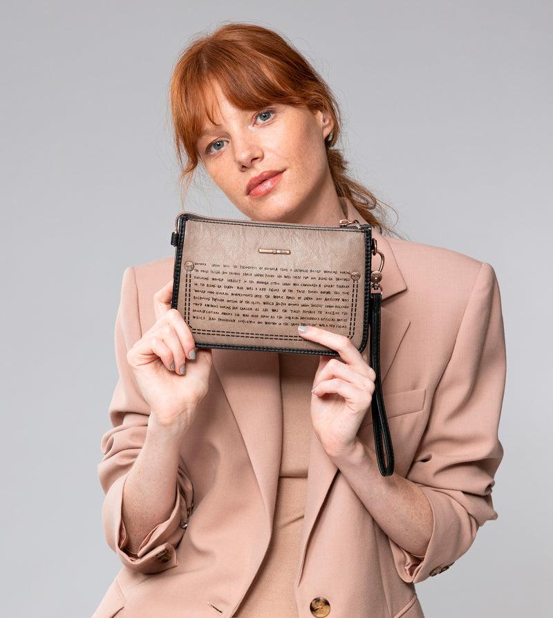 Anekke Shōen Shoulder Bag And Handbag