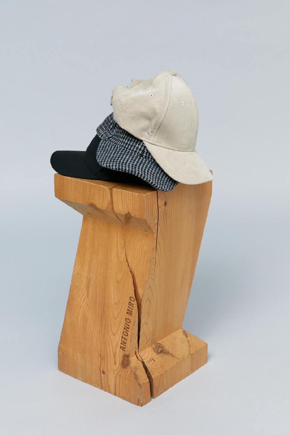 Antonio Miro GORRO LANA YESO