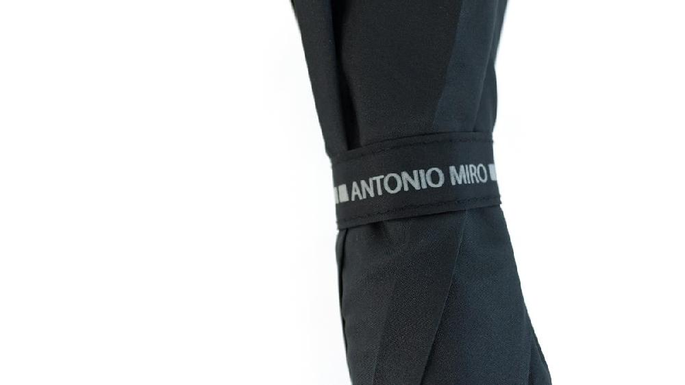 Antonio Miro Paraguas