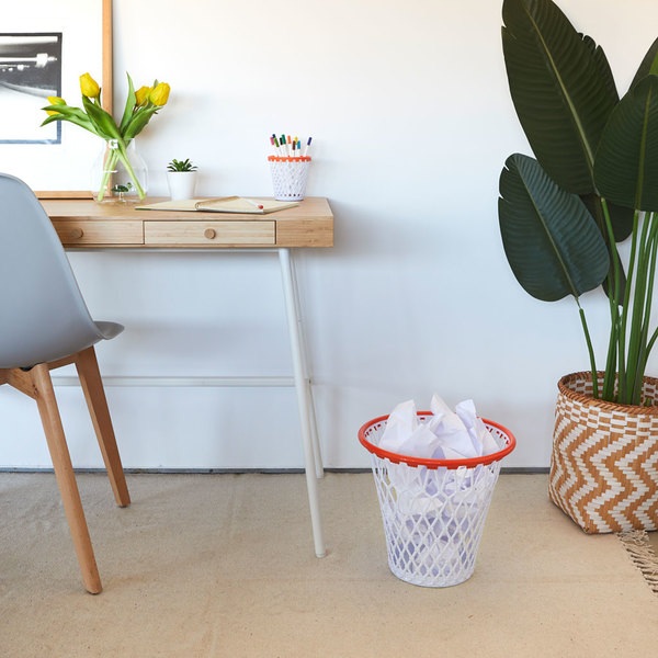 Balvi Balvi - Basket Papelera. Con Diseño Divertido De Canasta De Baloncesto. Color Blanco. Fabricado En Pl