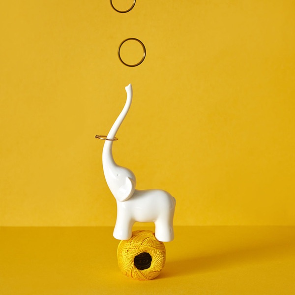 Balvi Balvi - Elephant Porta Anillos Con Forma De Elefante Blanco. Porta Anillos Decorativo. Acabado Brilla