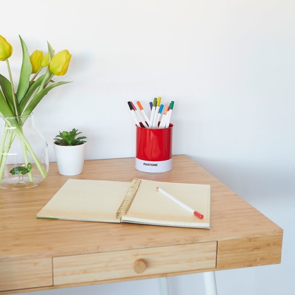 Balvi Portalápices Pantone Rojo-27382