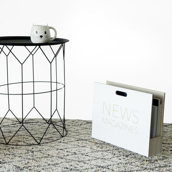 Balvi Balvi Revistero News Color Blanco Para Revistas Catálogos Y Diarios Con Asa Madera DM