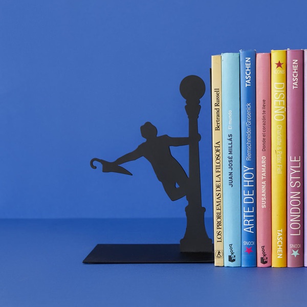 Balvi Balvi Sujeta Libros Singing In The Rain Color Negro Decorativo Metal