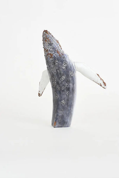 Batela Ballena en Resina Azul y Blanca con Base de Metal