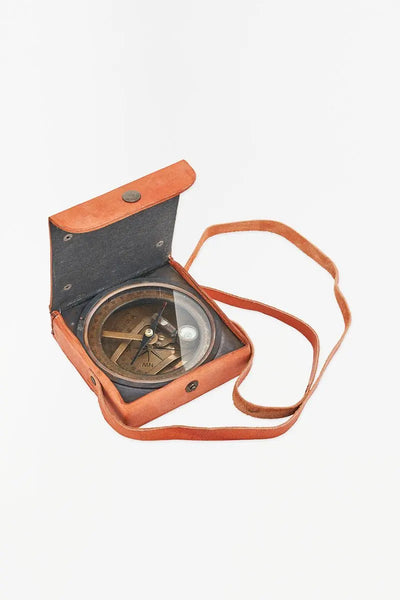 Batela Brújula con estuche de cuero - D838 - Batela