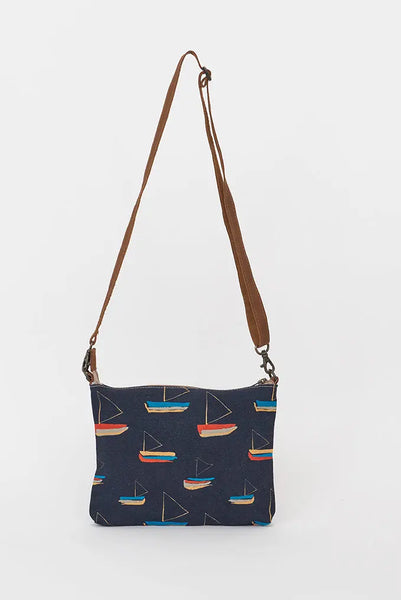 Batela Bolso Mediano de Algodón y Cuero con Diseño de Barcos