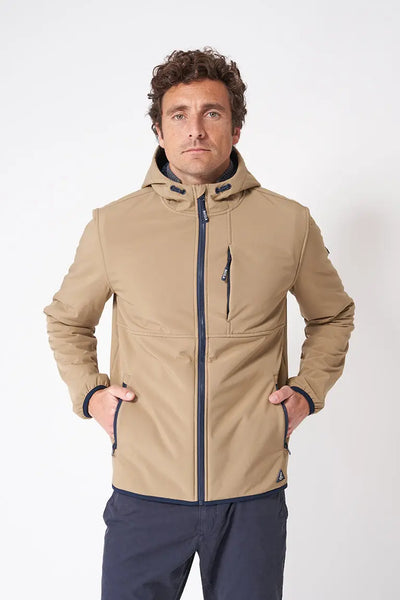 Batela Chaqueta Softshell polyester con forro polar interior. Batela Hombre