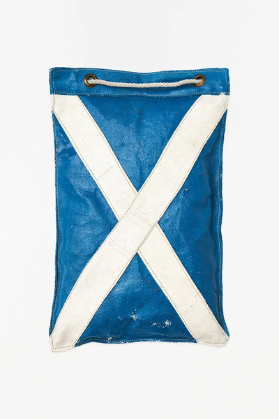 Batela Cojín triangular banderas azul. Decoración náutica