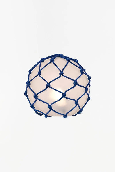 Batela Lámpara Boya con red azul. Decoración náutica o marinera
