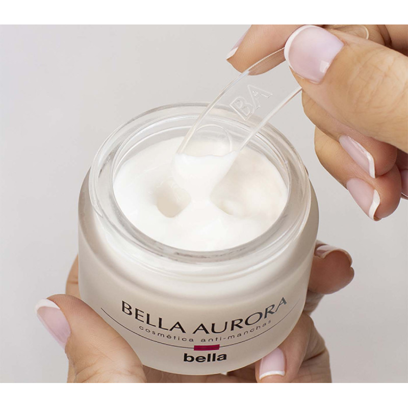 Bella Aurora Bella Crema De Día Multiperfeccionadora Para Piel Mixta-grasa