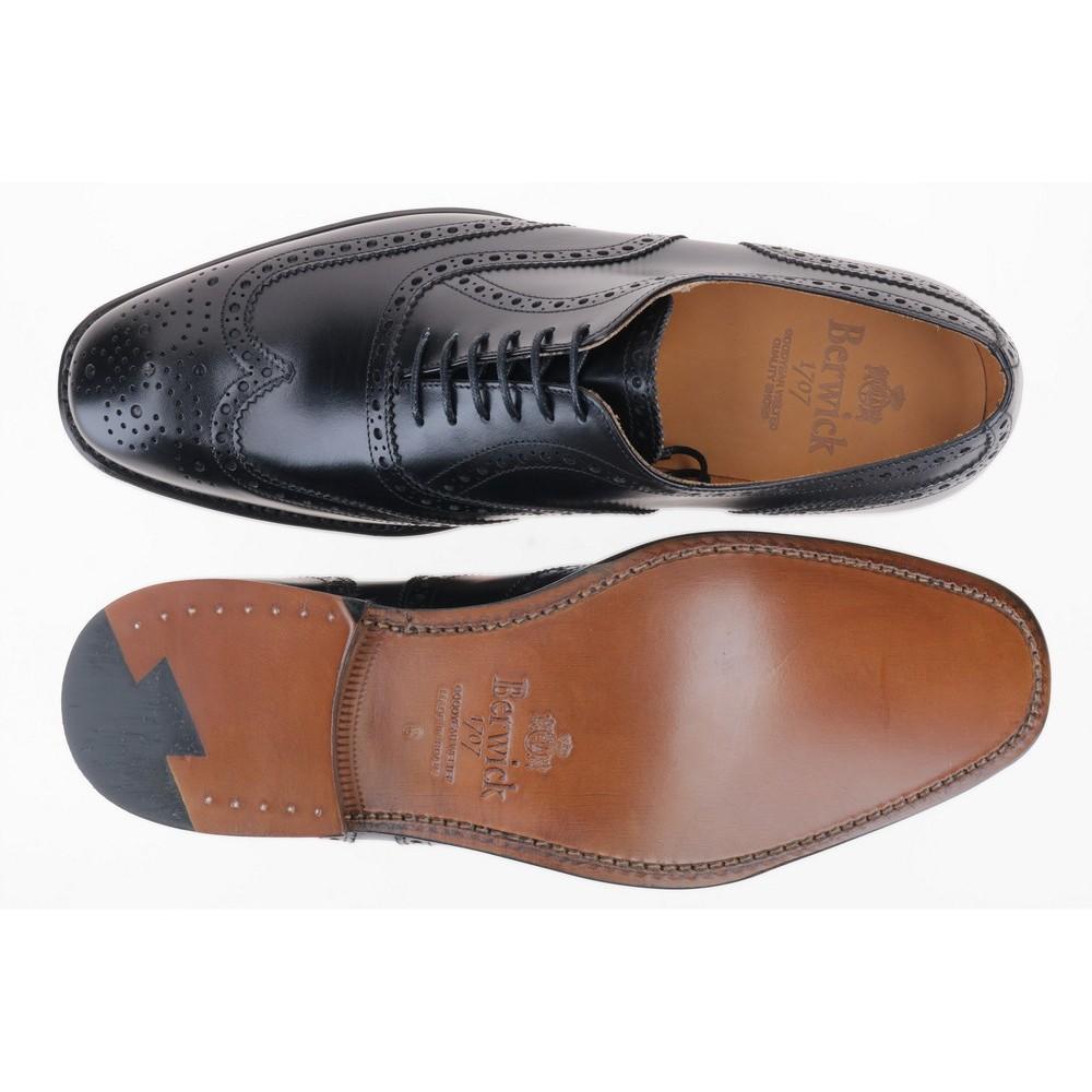 Berwick 1707 5451-T04 BOX CALF NEGRO