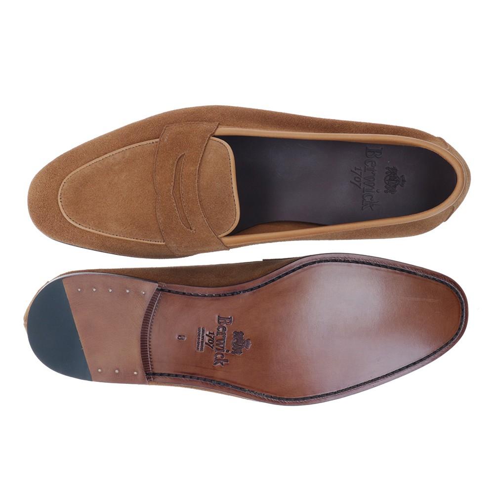 Berwick 1707 5541-T02 JANUS CALF SNUFF - Sin Forro