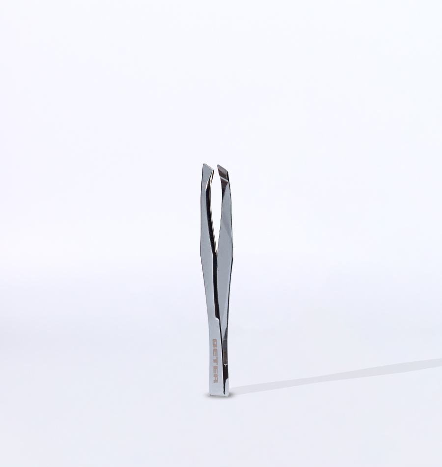 Beter Pinza de depilar punta oblicua cromada