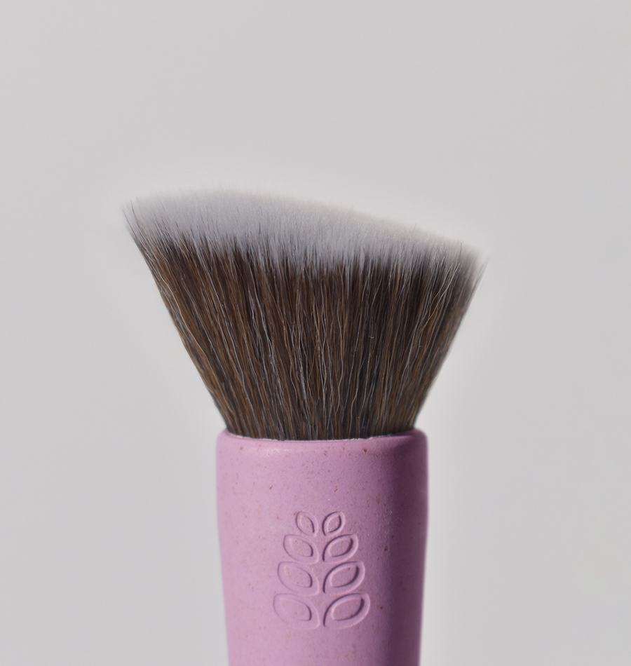 Beter BROCHA ANGULADA MAQUILLAJE FLUIDO NATURAL FIBER