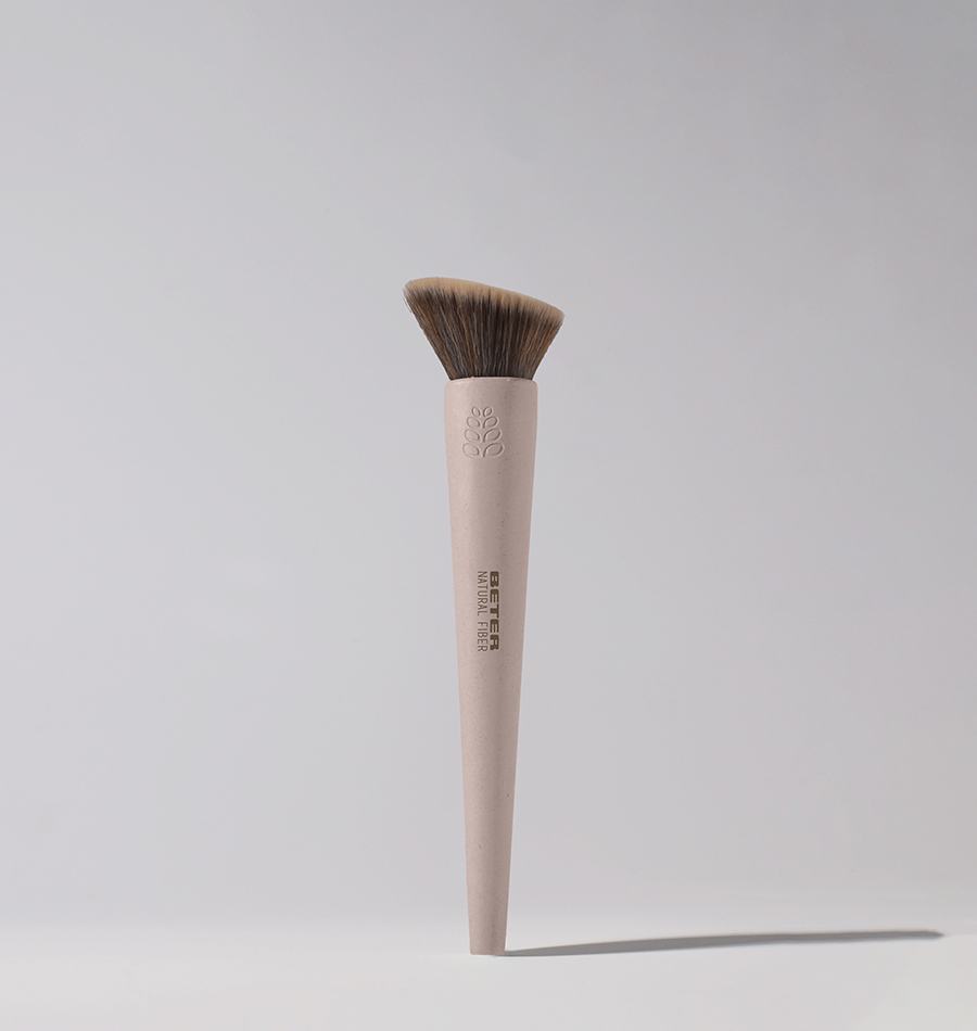 Beter BROCHA ANGULADA MAQUILLAJE FLUIDO NATURAL FIBER