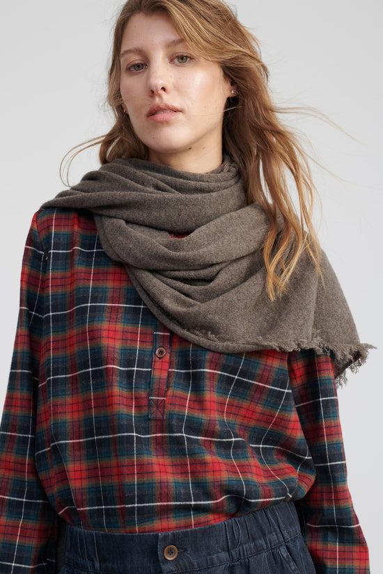 Bf Designed By Beatriz Furest FULAR APACHE