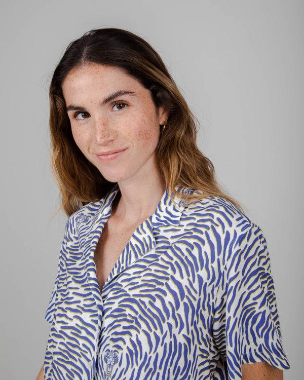 Brava Fabrics Blusa Aloha Asis Percales Tiger Blanca