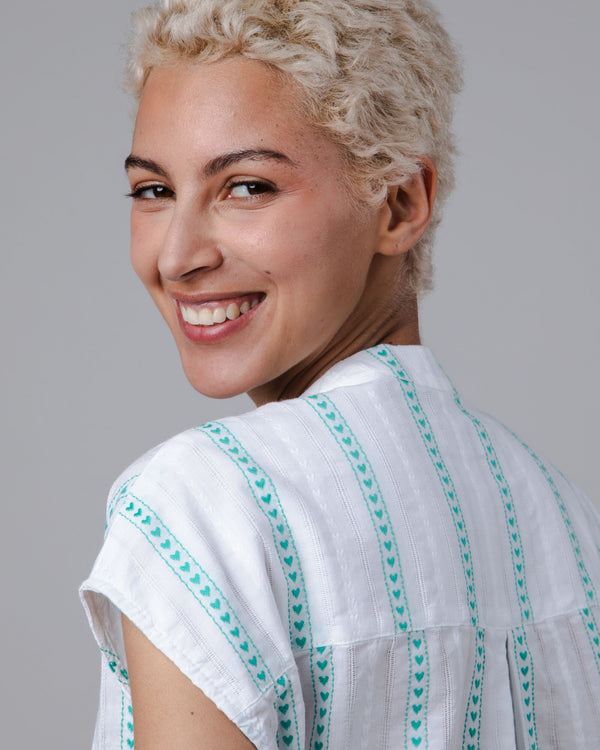 Brava fabrics Blusa Mao Heart Blanca