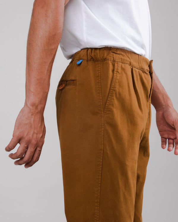 Brava Fabrics Pantalón Comfort Chino Marrón