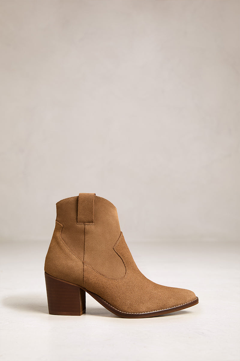 Bryan Shoes Camel - AGUSTINA