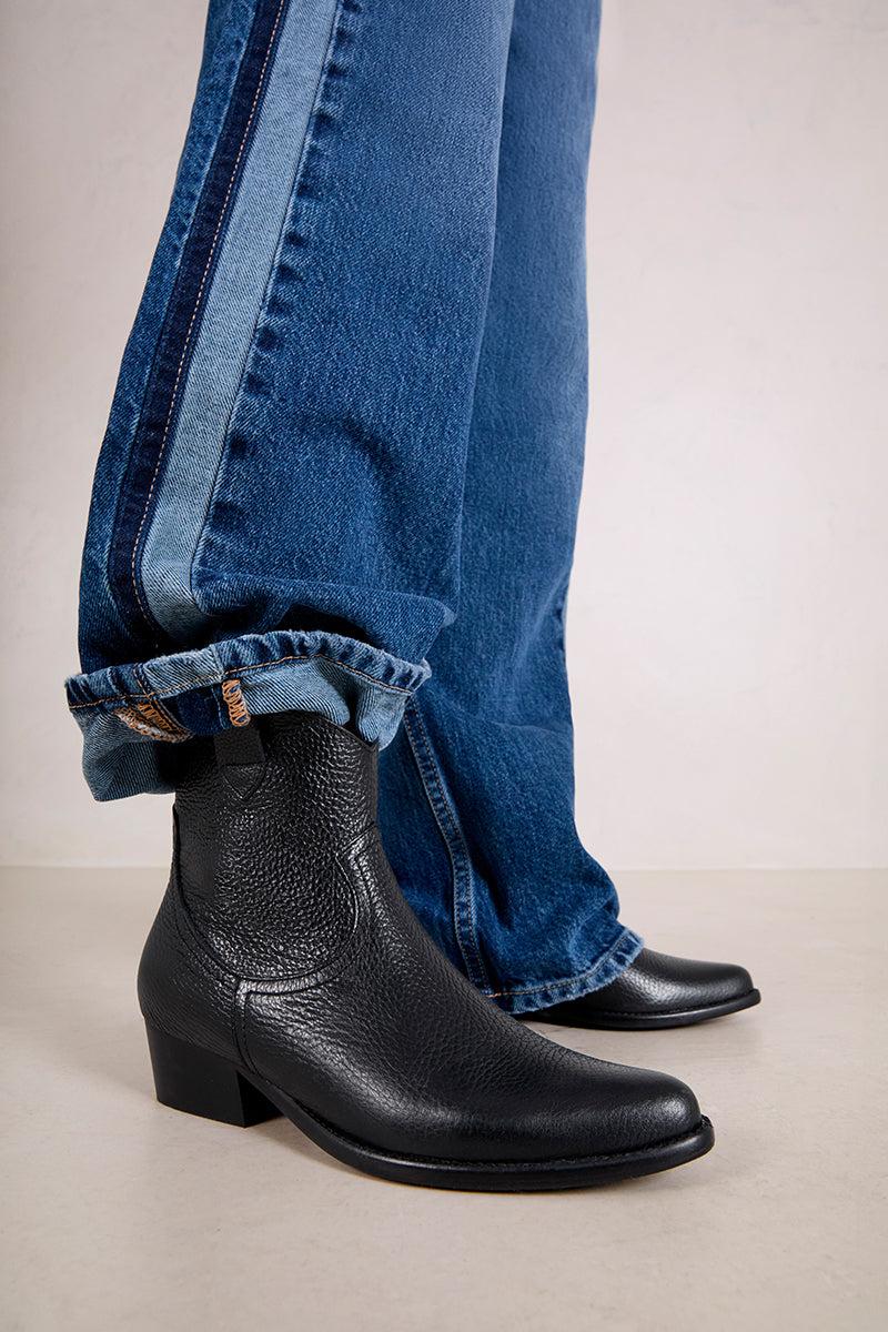 Bryan Shoes Negro Vintage - CALÍOPE