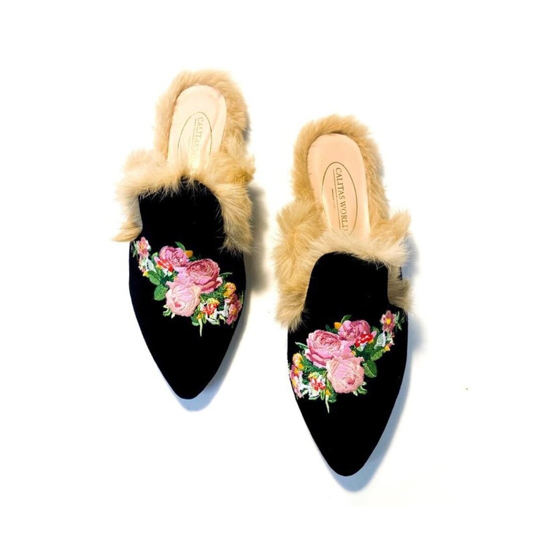 Calita Shoes ​MULES FUR BLACK VELVET PINK ROSES