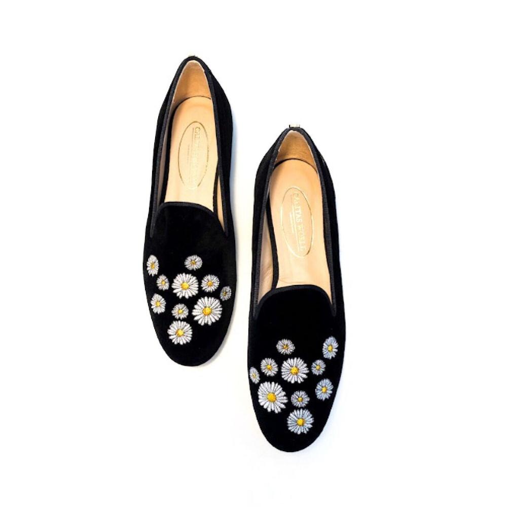 Calita Shoes ​LOAFERS BLACK VELVET DAISIES. (MINI DAISY LEFT HEEL)
