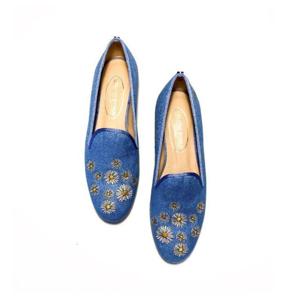 Calita Shoes ​LOAFERS LIGHT BLUE 22CO LINEN DAISIES. (MINI DAISY LEFT HEEL)