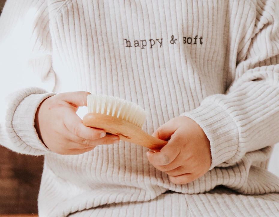 Carelia Cepillo Natural para Niños