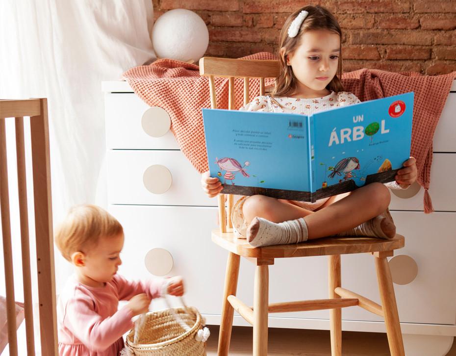 Carelia Libro Ilustrado "Un Árbol"